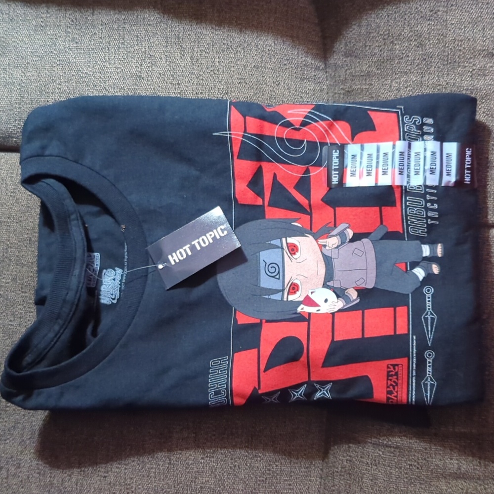 Hot topic Naruto T-shirt